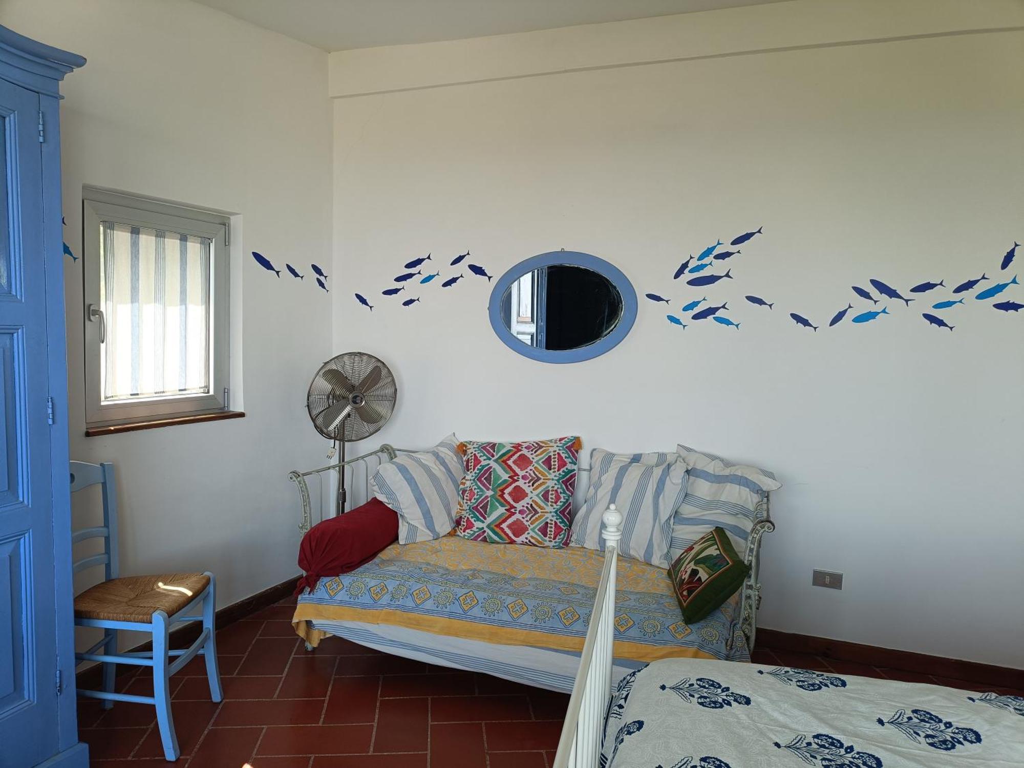 Le Finestre Sul Mare Bed and Breakfast Conversano Rum bild